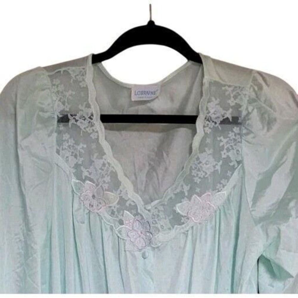 Vtg Lorraine Nightgown Large, Button Down Blue Floral Embroidered grannycore EUC